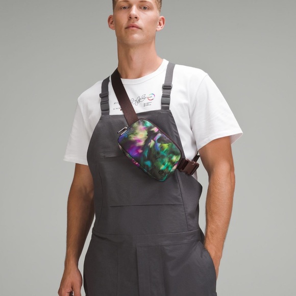 Lululemon pride edition belt bag - Picture 2 of 6